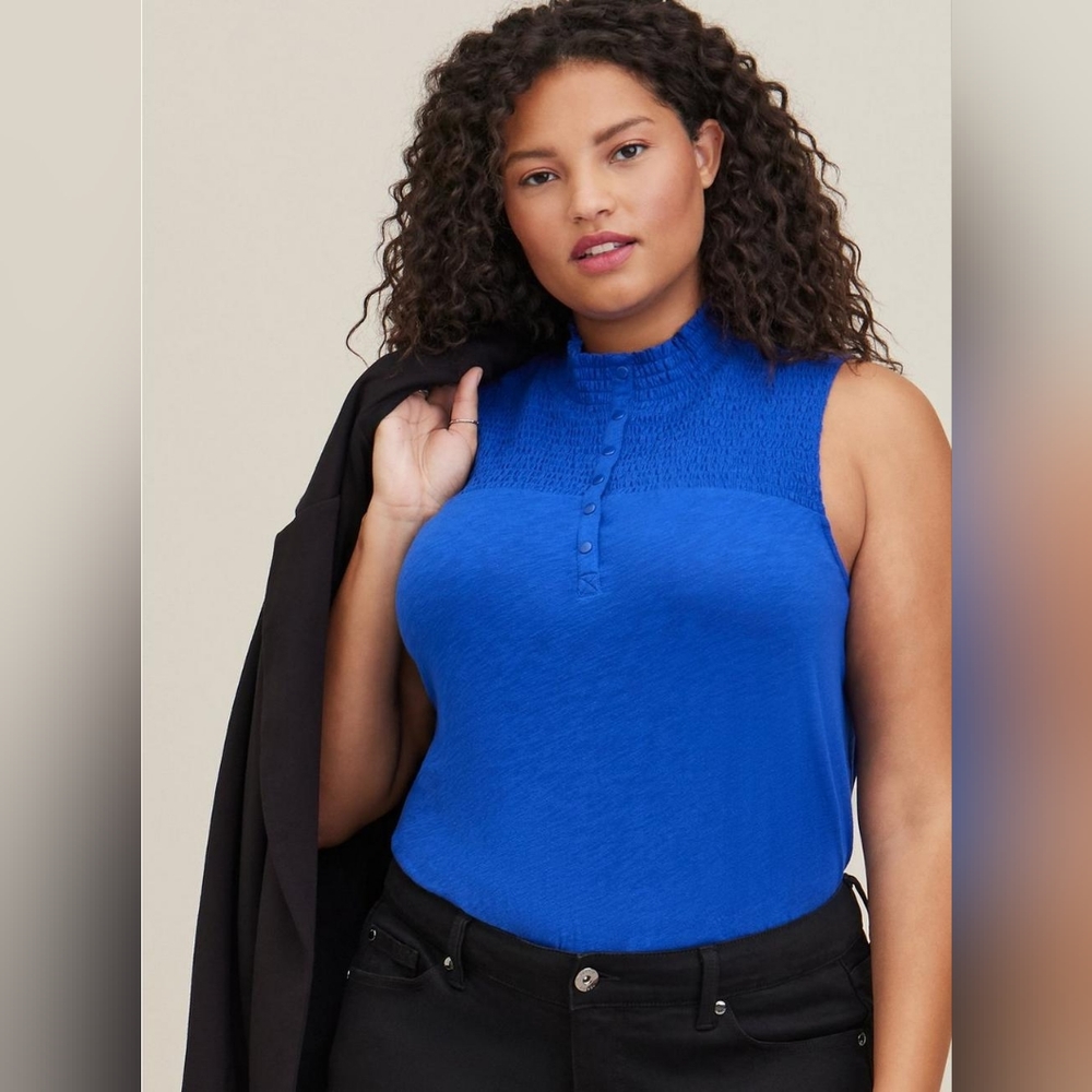 Torrid 0X Heritage Slub Smocked Yoke Henley Tank